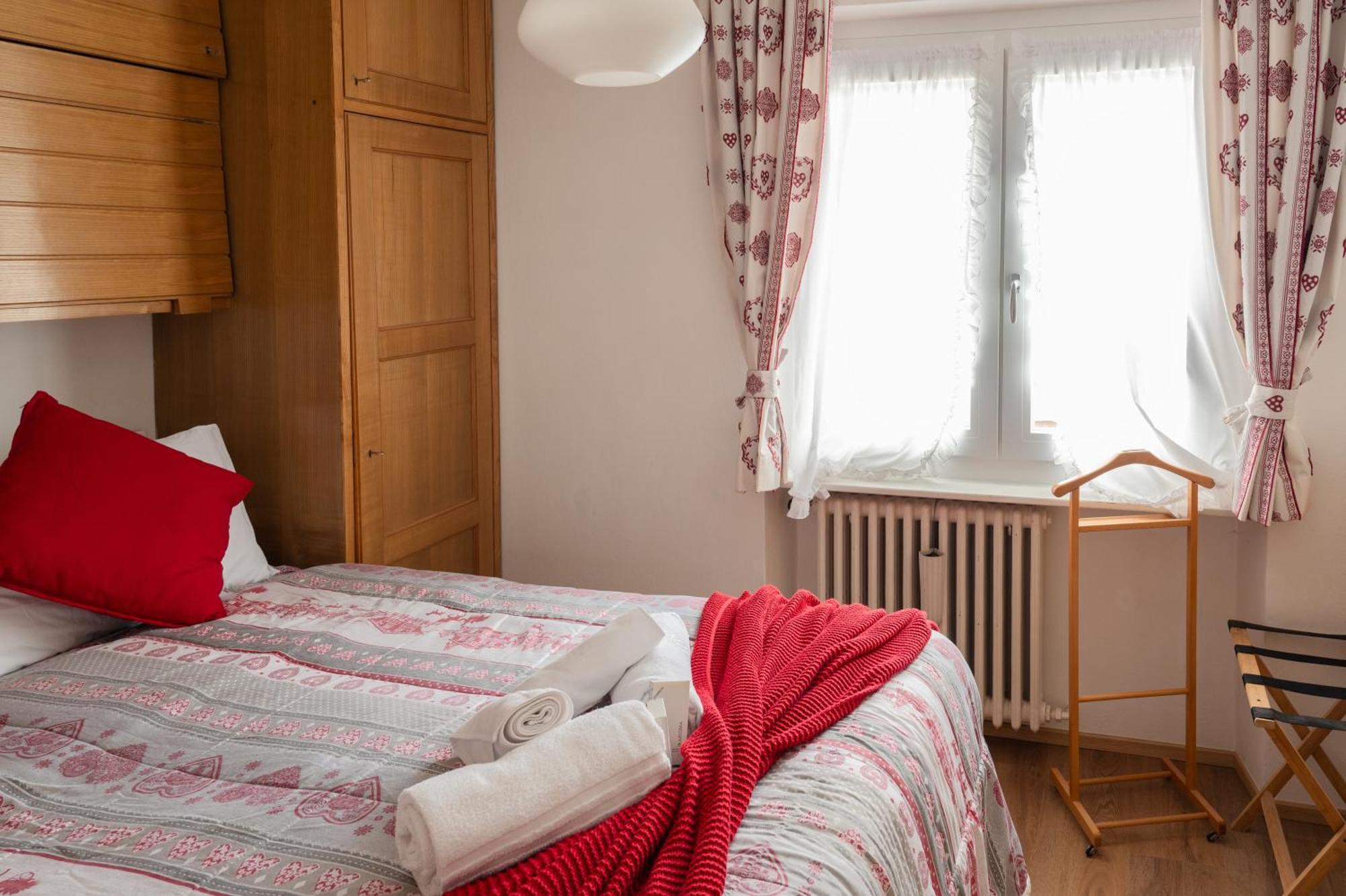 Apartamento Cortina-House Cortina dʼAmpezzo Exterior foto